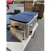 Image 2 : LARGE COOLER