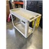 Image 2 : RUBBERMAID UTILITY CART