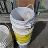 Image 2 : LOT OF BUCKETS