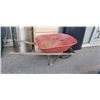 Image 1 : METAL WHEEL BARREL