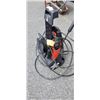 Image 2 : 1700 PSI PRESSURE WASHER
