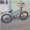 Image 1 : ORANGE AND GREY NORCO BIKE