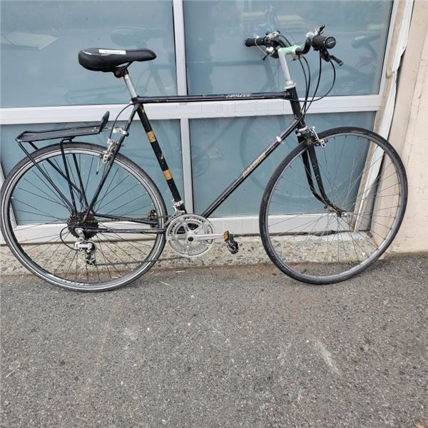 BLACK RALEIGH BIKE