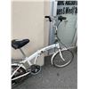 Image 2 : WHITE AVENIR BIKE