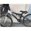 Image 2 : WHITE NO NAME BIKE