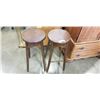 Image 1 : 2 WOOD BARSTOOLS