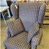 Image 2 : WINGBACK CHAIR