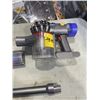Image 3 : DYSON V7 MOTORHEAD ORIGIN CORDLESS STICK VACUUM - TESTED WORKING, RETAIL $449
