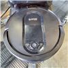 Image 2 : SHARK SELF CLEANING ROBOT RV1001AEC, UNTESTED