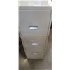 Image 2 : 3 DRAWER FILING CABINET W/ PAPER SHREDDER