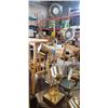 Image 2 : VINTAGE BRASS FLOOR LAMP AND TABLE LAMP