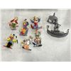 Image 2 : COLLECTIBLE PINS, FIGURES, AND TOYS