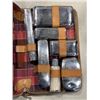 Image 3 : ANTIQUE SHAVING KIT AND OZARK LUNCH KIT