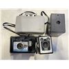 Image 2 : BOX OF VINTAGE CAMERAS