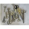 Image 1 : LOT OF VINTAGE SCISSORS