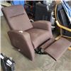 Image 2 : BROWN RECLINER CHAIR