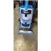 Image 2 : SHARK UPRIGHT VACUUM