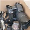 Image 2 : ASSORTED VINTAGE 35MM CAMERAS