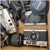 Image 2 : ASSORTED VINTAGE 35MM CAMERAS