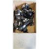 Image 1 : ASSORTED VINTAGE 35MM CAMERAS