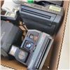 Image 2 : ASSORTED VINTAGE POLAROID AND 35MM CAMERAS