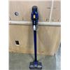 Image 1 : SHARK STICK VACUUM