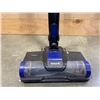 Image 2 : SHARK STICK VACUUM