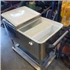 Image 2 : STAINLESS ROLLING PATIO COOLER