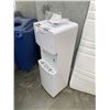 Image 2 : FRIGIDAIRE WATER COOLER