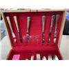 Image 3 : ROGERS ONEIDA 31 PC FLATWARE SET WITH SERVING SETS