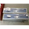 Image 6 : ROGERS ONEIDA 31 PC FLATWARE SET WITH SERVING SETS