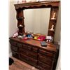 Image 1 : Dresser and mirror