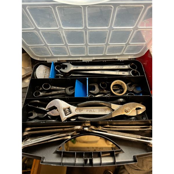 Assorted wrenches