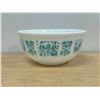 Image 1 : Pyrex Turquoise Butterprint Amish 2.5 Qt. Mixing Bowl - very nice overall