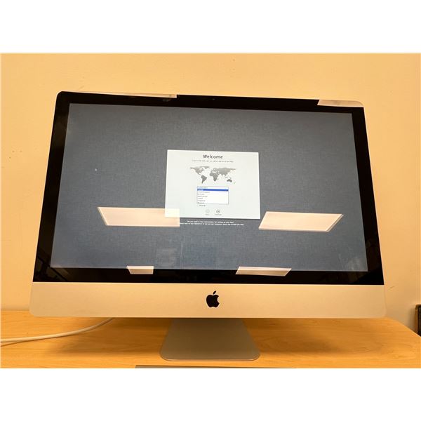 Apple iMac Computer with Keyboard & accessories as pictured - see all photos for details