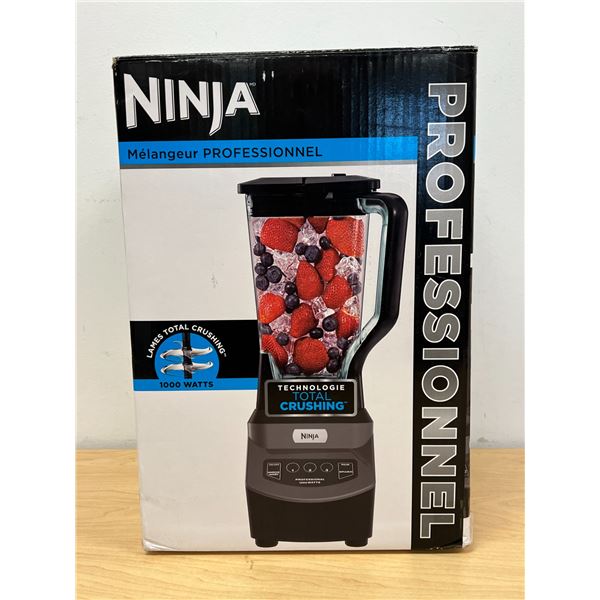 Ninja Professional Blender - Looks new in box - see all photos