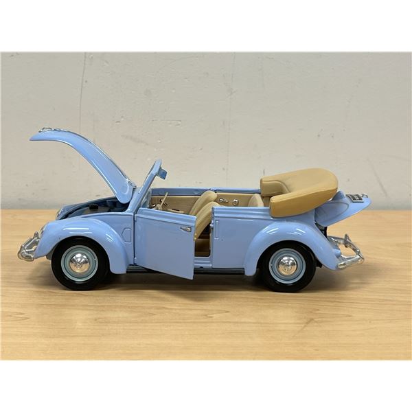 1951 Volkswagen VW Beetle Convertible Diecast 1/18 - Maisto - see all photos