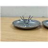 Image 2 : 2 "Pincherette" Vintage Ashtrays / Trinket Holders - Alligators & Hippos - 4.5"
