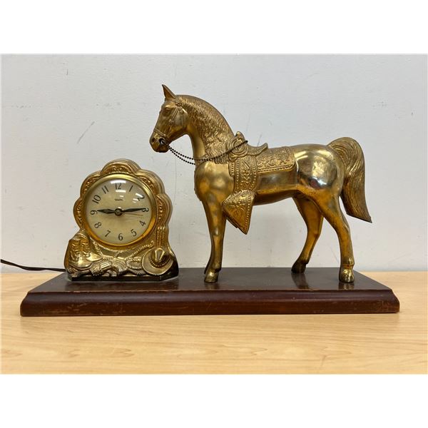 Vintage Metal Horse Electric Mantle Clock - clock started running when Plugged, but not tested