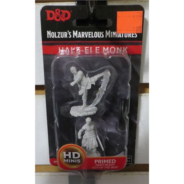 Dungeons & Dragons Nolzurs Marvelous Miniatures: Male Half-Elf Monk Unpainted
