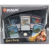 Image 1 : Magic The Gathering 2018 Holiday Gift Pack