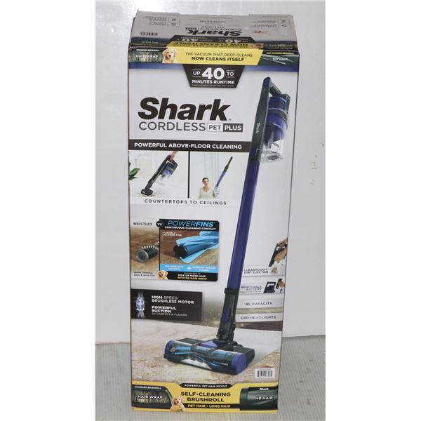 STORE RETURN: SHARK CORDLESS PET PLUS VACUUM