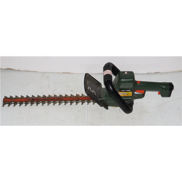 18" HEDGE TRIMMER