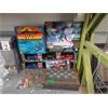 Image 1 : 6 Piece Lot of Games, Models and Door Knob Set