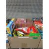Image 1 : Box of Assorted Gum & Candy