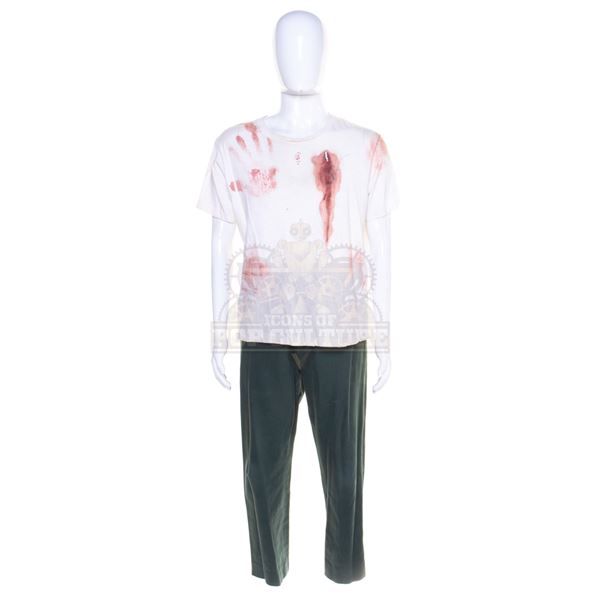 Bullet Train – Ladybug’s (Brad Pitt) Distressed Outfit - 35-32