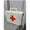 Image 1 : First aid kit