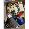 Image 1 : Kitchen items