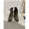 Image 2 : Shoes size 8
