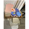Image 1 : Tupperware